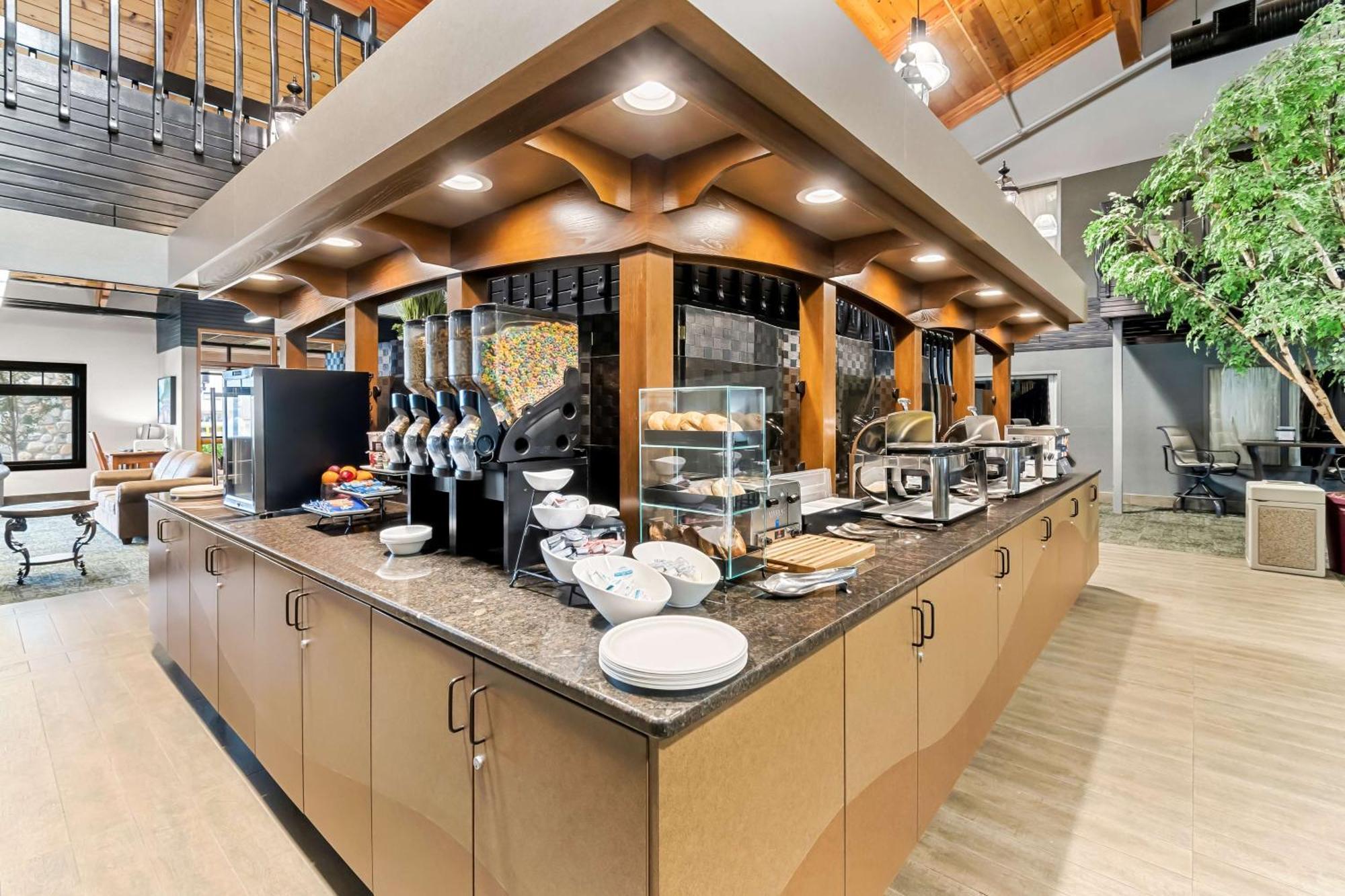 Heartland Inn & Suites, Surestay Collection By Best Western Park Rapids エクステリア 写真