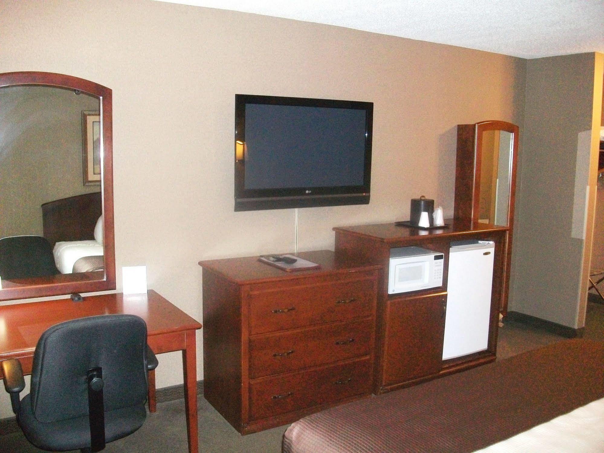 Heartland Inn & Suites, Surestay Collection By Best Western Park Rapids エクステリア 写真