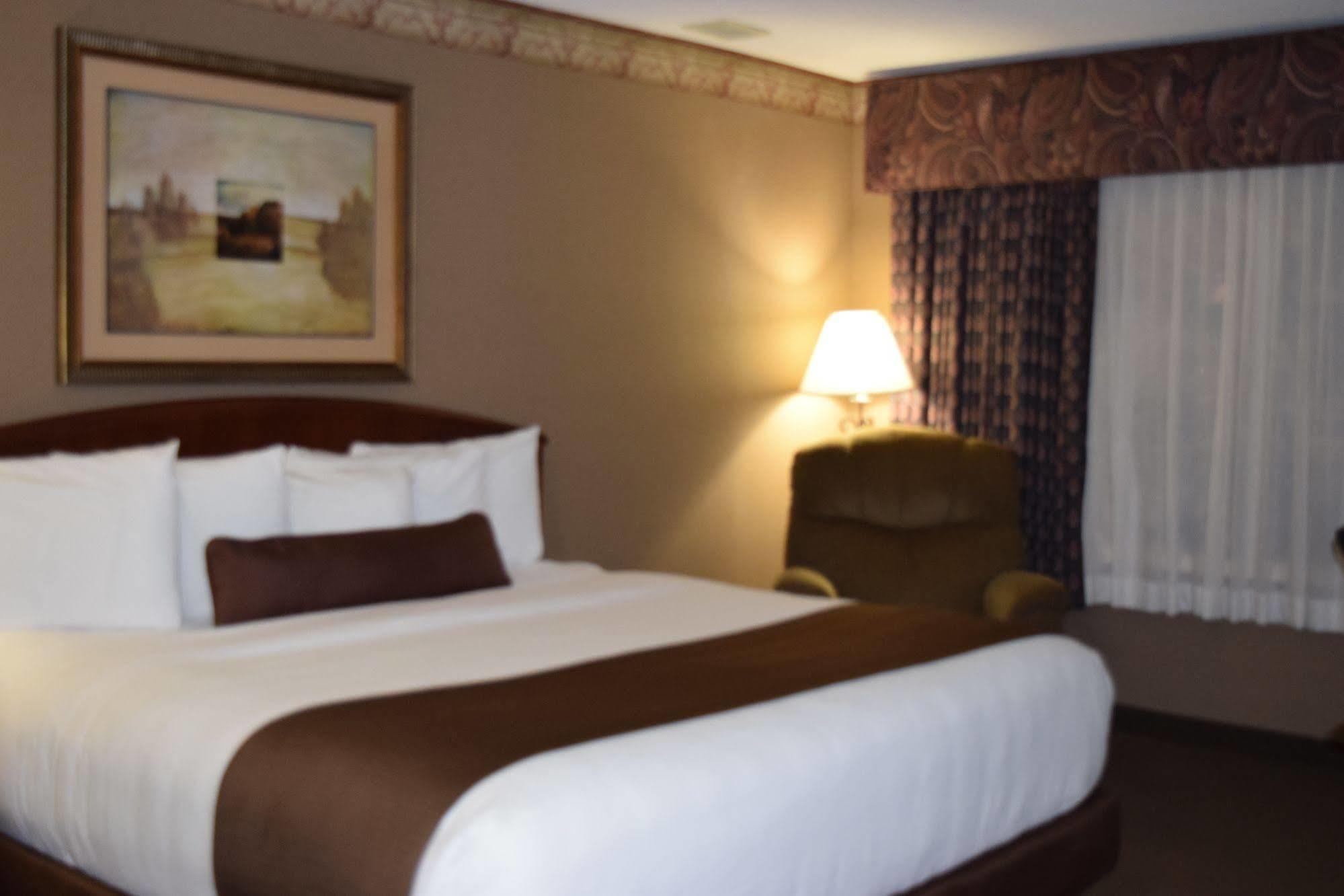 Heartland Inn & Suites, Surestay Collection By Best Western Park Rapids エクステリア 写真