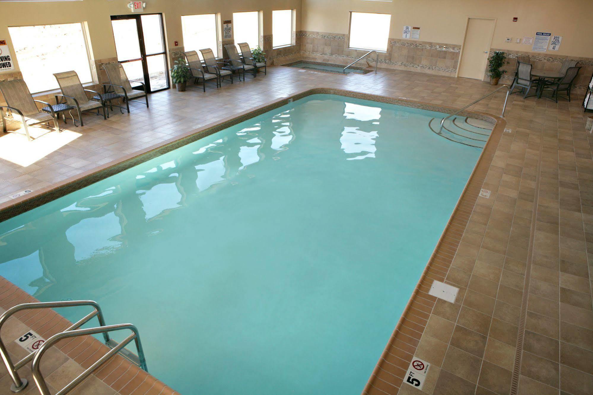 Heartland Inn & Suites, Surestay Collection By Best Western Park Rapids エクステリア 写真
